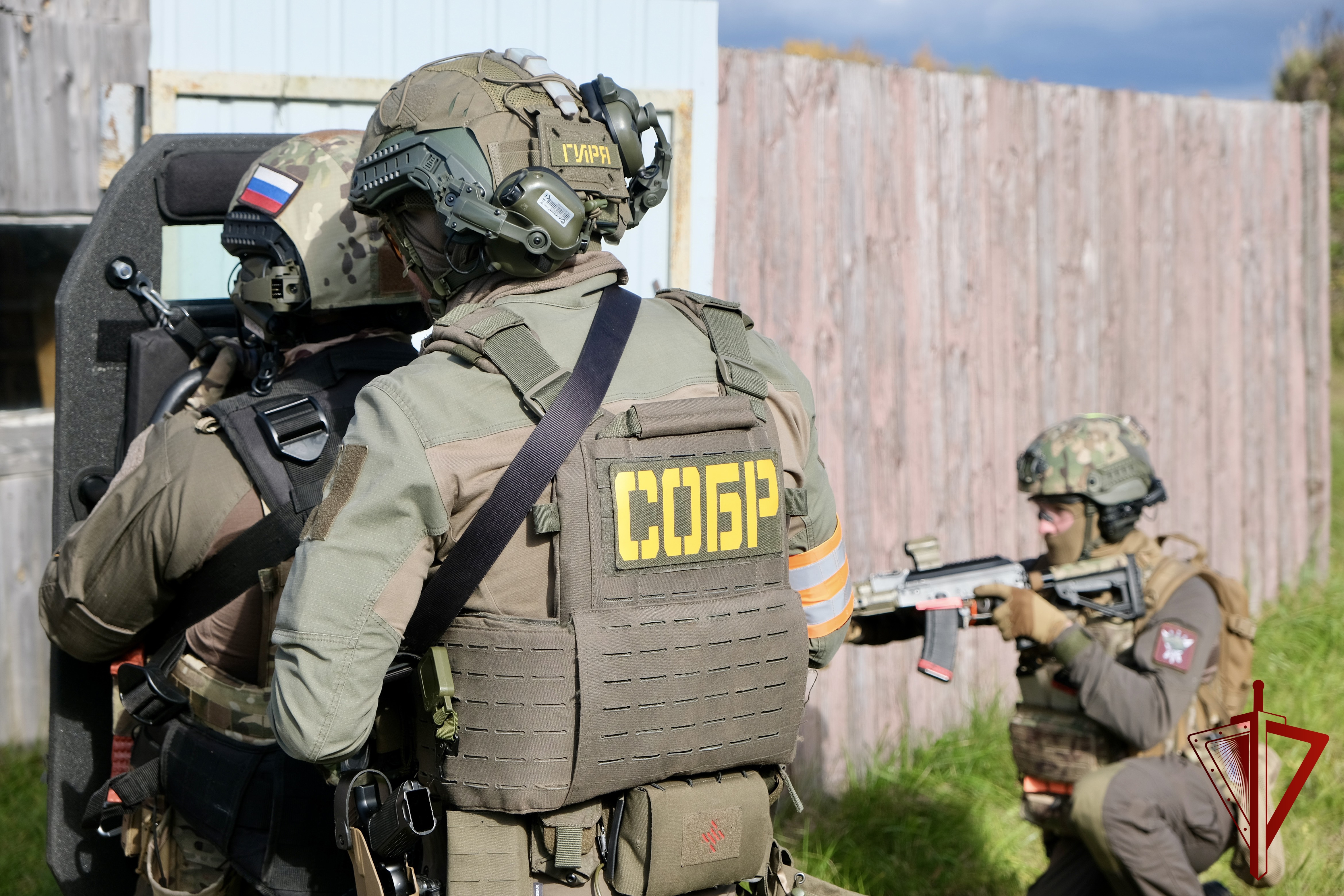 Росгвардейцы Смоленской области совершенствуют навыки выполнения служебно-боевых задач
