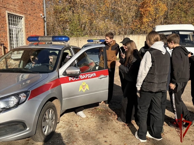 В Дорогобуже для школьников провели акцию «Неделя без турникетов»