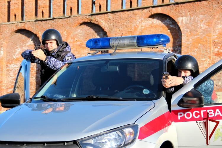 Сотрудники вневедомственной охраны Росгвардии отмечают профессиональный праздник