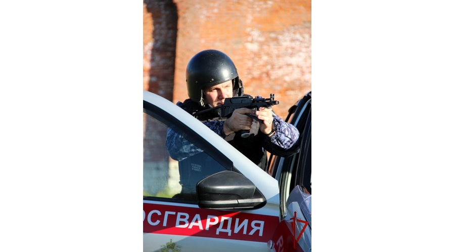 Сотрудники вневедомственной охраны Росгвардии отмечают профессиональный праздник
