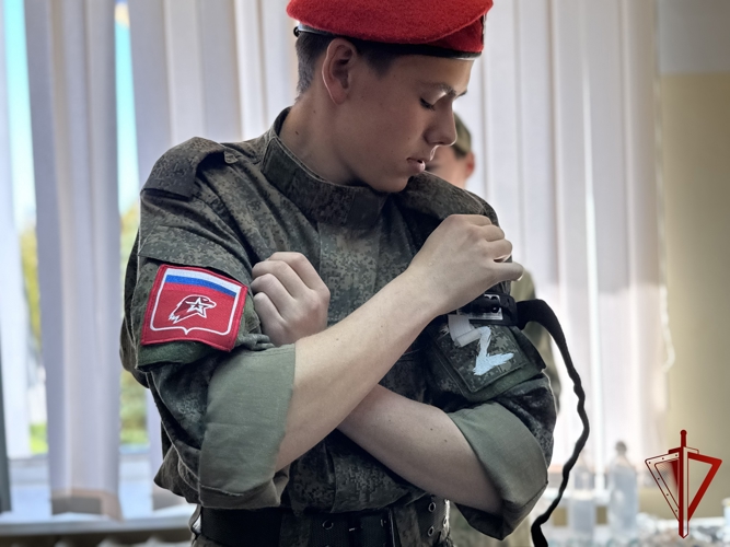 В Смоленской области росгвардейцы провели военно-патриотические сборы для молодежи